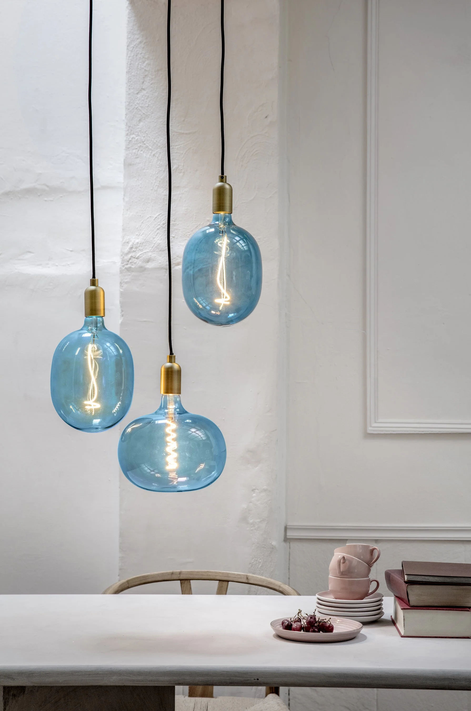 Calex Boden Lamp - E27 - Filament - Sapphire Blue - WarmWhite - 4W - Image 4