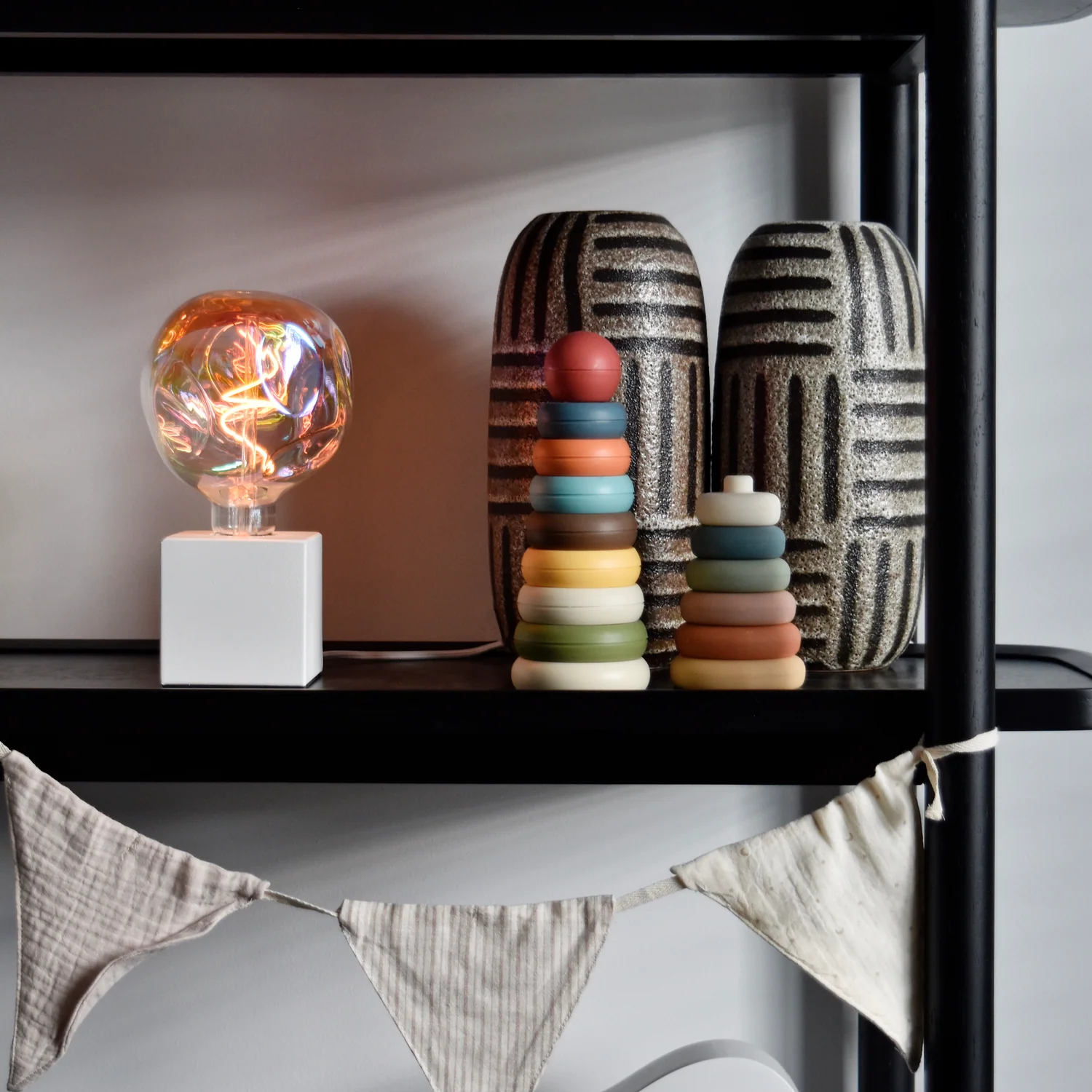 Calex XXL Organic NEO LED Bulb - E27 - Rainbow - Image 4